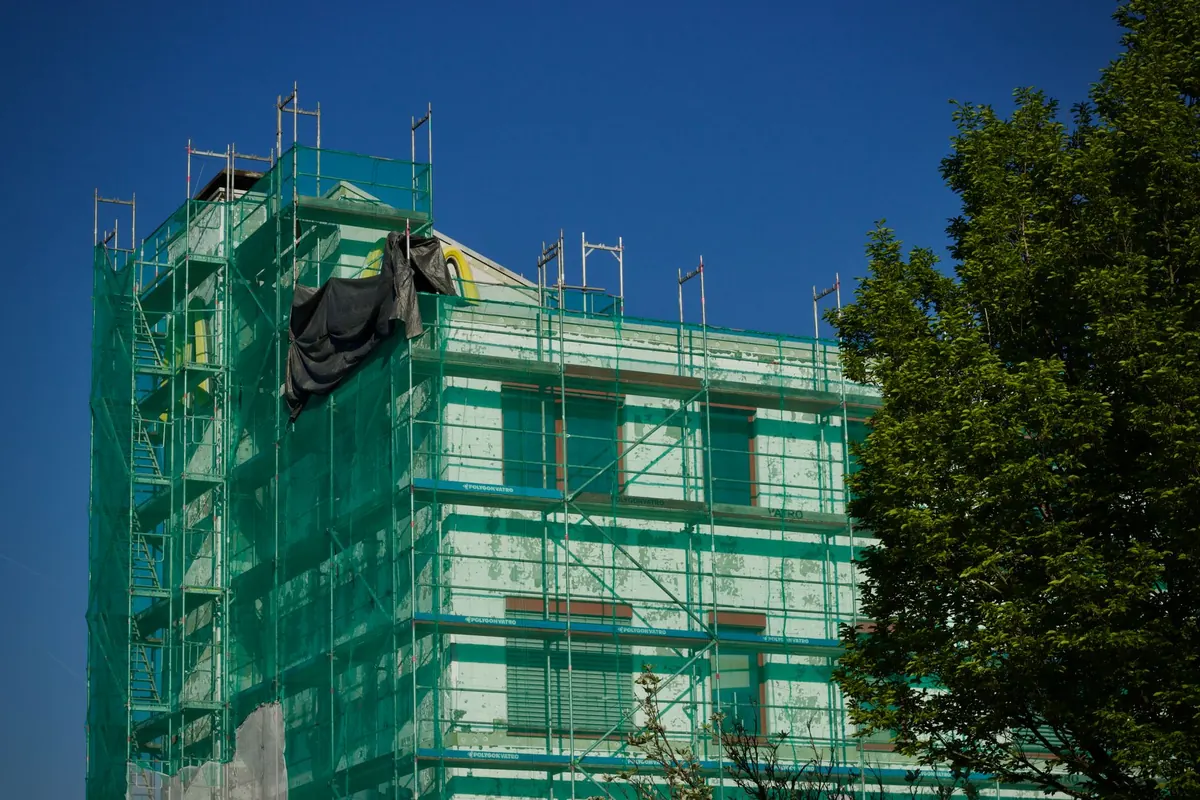Checklist: How to Tell If Your Neighbour's Renovation Is a Lifestyle Choice or a Planning Violation