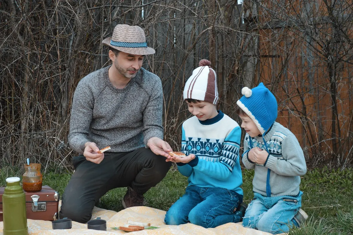 The Beginner's Guide to Arguing About the Monarchy at a Family Barbecue